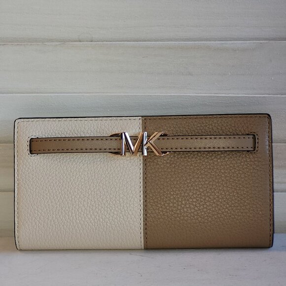 $98 NWT Michael Kors Camel Combo Large Leather Wallet - Picture 1 of 6